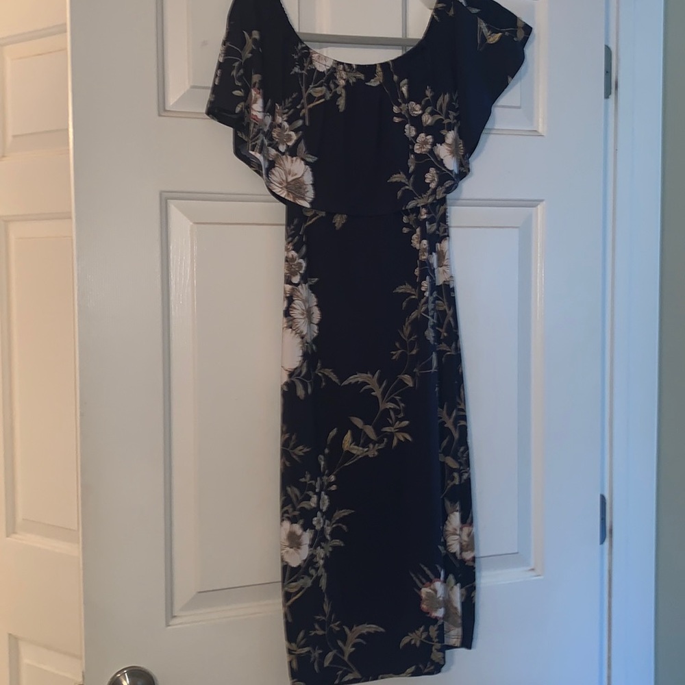 Off the shoulder dark blue midi dress. Cool, soft material